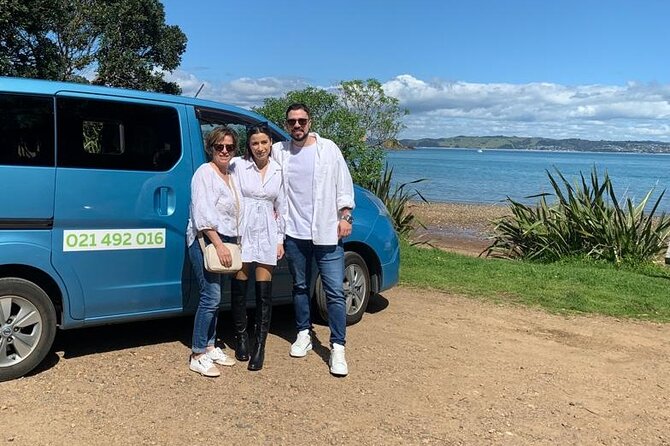 1.5h Waiheke Guided Scenic Tour in our Electric Van - Oneroa Beach and Ocean View Road, 35 minutes