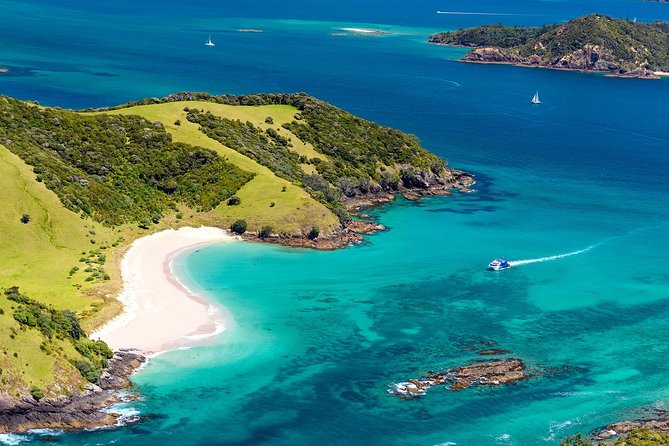 3-Day Bay of Islands Tour from Auckland - Day 1: Auckland to Paihia, then historic Russell