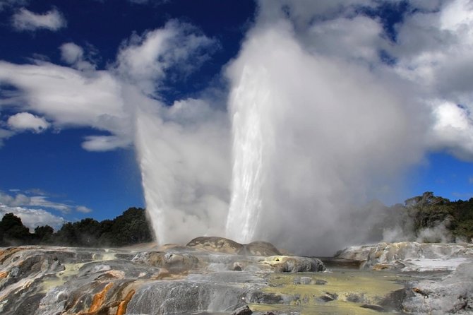 4-Day Auckland to Wellington via Rotorua Tour - Whakarewarewa connects geothermal activity with Maori culture