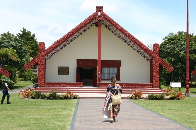 5-Day Bay of Islands, Auckland, Hobbiton, Rotorua & Waitomo Tour - Day 3: Auckland from volcanic viewpoints to city free time