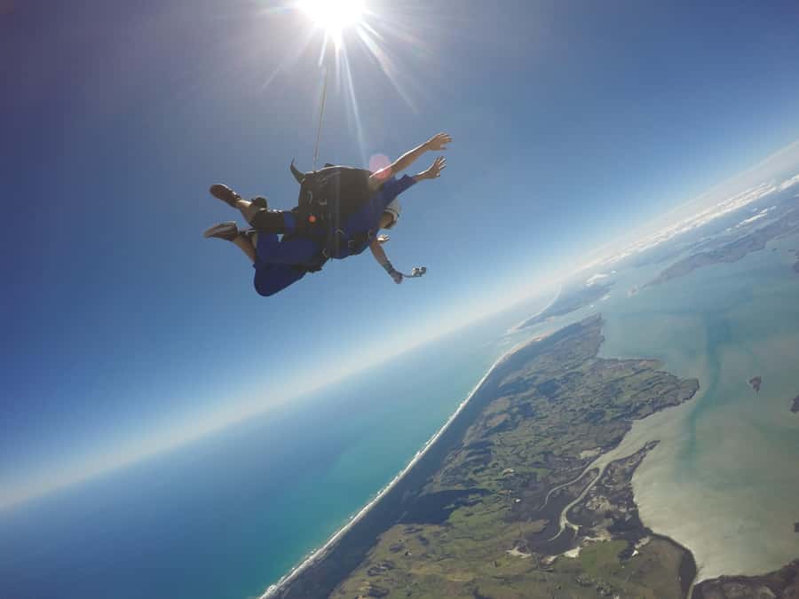 Auckland: 13000, 16000, or 18000-Foot Tandem Skydive - Under the parachute and back to the viewing deck