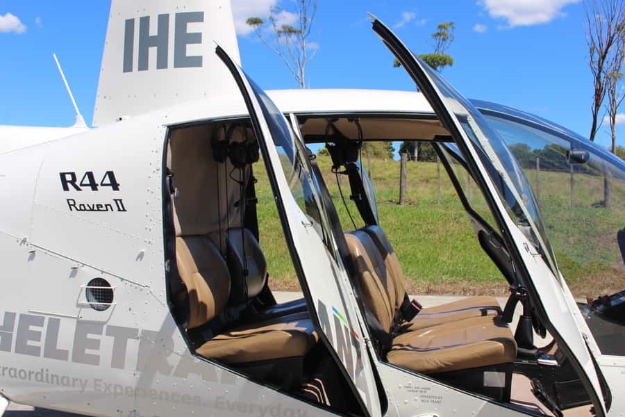Auckland: 20min Helicopter scenic flight - City & Volcanoes - Cornwall Park and Auckland Museum