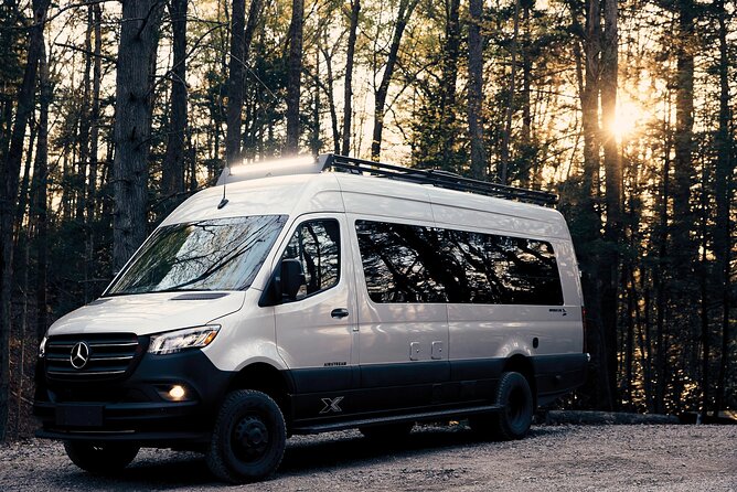 Auckland Airport Private Transfers in a Luxury Minibus - Key points at a glance