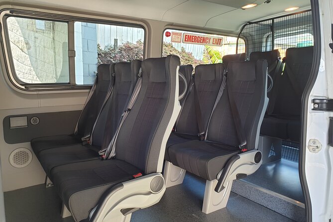 Auckland Airport Private Transfers in a Luxury Minibus - Why a private airport pickup can be worth it