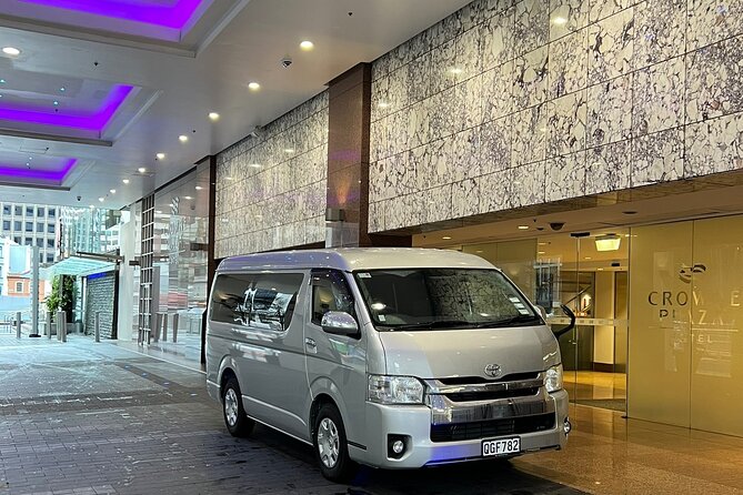Auckland Airport Private Transfers in a Luxury Minibus - Timing, booking, and cancellation