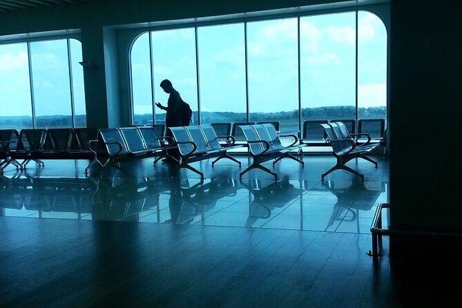 Auckland Airport Private Transfers with child car seats - Child seats for different ages