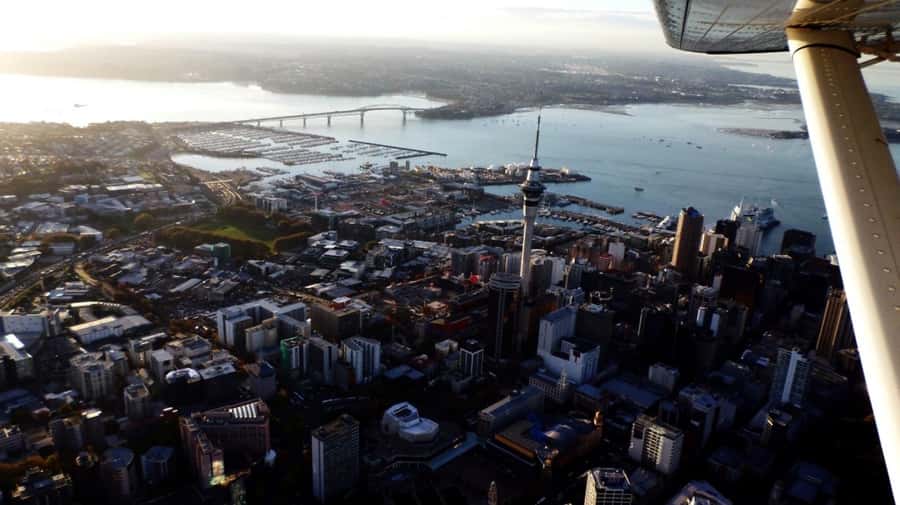 Auckland: Auckland City & Hauraki Gulf Scenic Flight - Key points at a glance