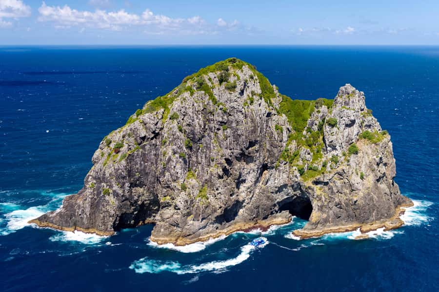 Auckland: Bay of Islands Day Tour with Dolphin Cruise - Otehei Bay: 1.5 hours to choose your own pace