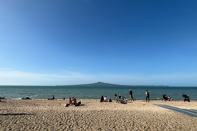 Auckland Best Top 5 Spots Half day Tour - Mission Bay and the view toward Rangitoto