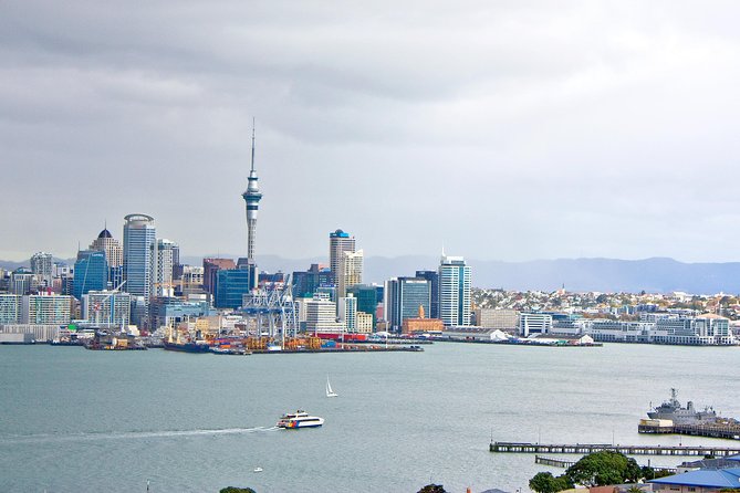 Auckland City Highlights, Afternoon Piha Beach & Rainforest Tour - Morning orientation through Auckland’s city streets