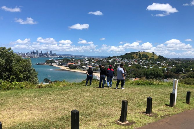 Auckland City Private Tour for Couples. Be chauffeur driven with added extras. - Mission Bay and Parnell add local Auckland flavor
