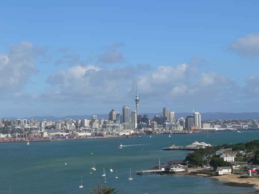 Auckland: Devonport Village Segway Tour - Reaching Cheltenham Beach and the Hauraki Gulf