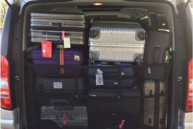 Auckland Downtown Hotel Transfers to/from Cruise Ship in Minivan - Is $42 Good Value for Four People?
