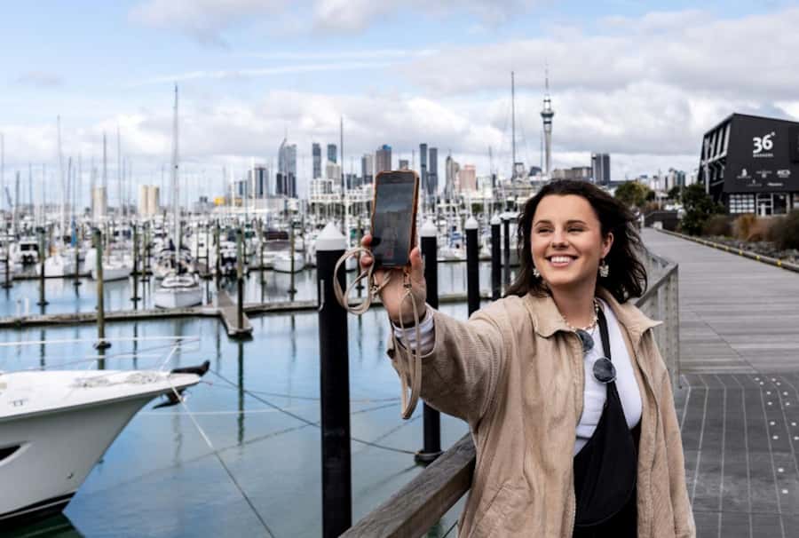 Auckland: GoGuided Auckland City Tour - Why the cruise pickup matters