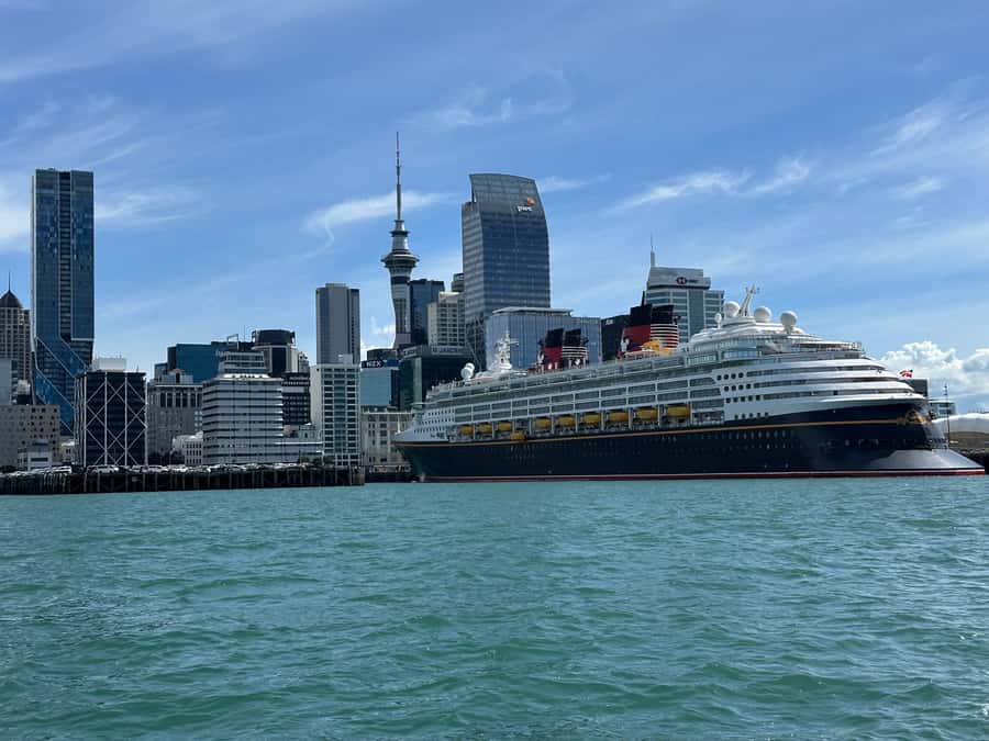 Auckland: GoGuided Auckland City Tour - Auckland Domain and Parnell