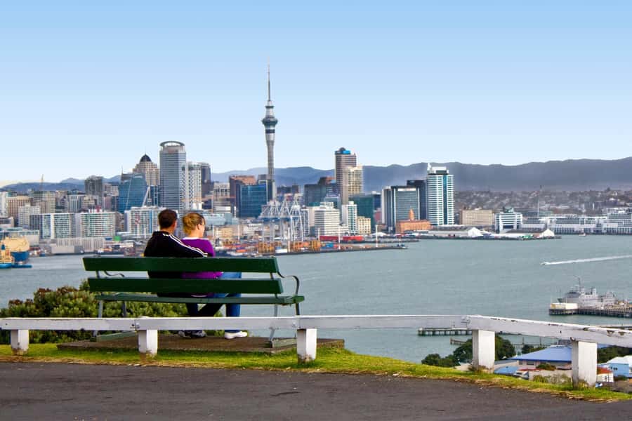 Auckland: Guided Small Group City Discovery Tour - Queen Street, the CBD, and Auckland’s volcanic setting
