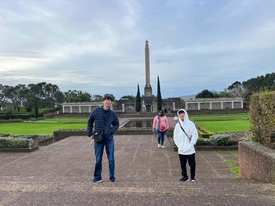 AUCKLAND: Half-Day CITY HIGHLIGHTS TOUR - Mt.Eden, Tamaki Dr - Tamaki Drive, Mission Bay, and Achilles Point