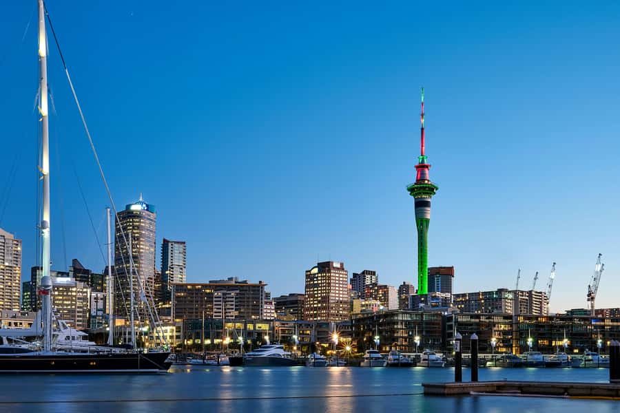 Auckland Half Day Tour Through Urban Wonders - Mt. Eden and Auckland’s high viewpoint