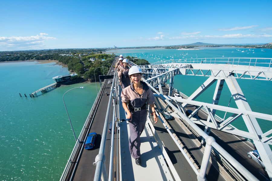 Auckland Harbor Bridge: Bridge Climb - Key points to know before you book