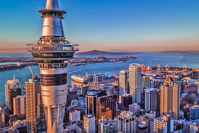 Auckland Highlight Fullday City Tour - One Tree Hill and Cornwall Park slow the pace