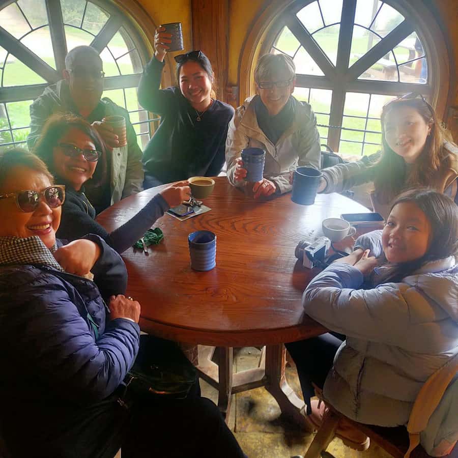 Auckland: Hobbiton and Rotorua Day Tour including Te Puia - Should you book this Hobbiton and Te Puia tour?