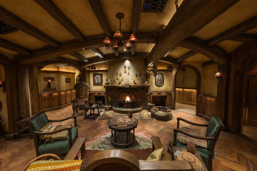 Auckland: Hobbiton Movie Set Day Trip with Festive Lunch - The Party Marquee buffet lunch