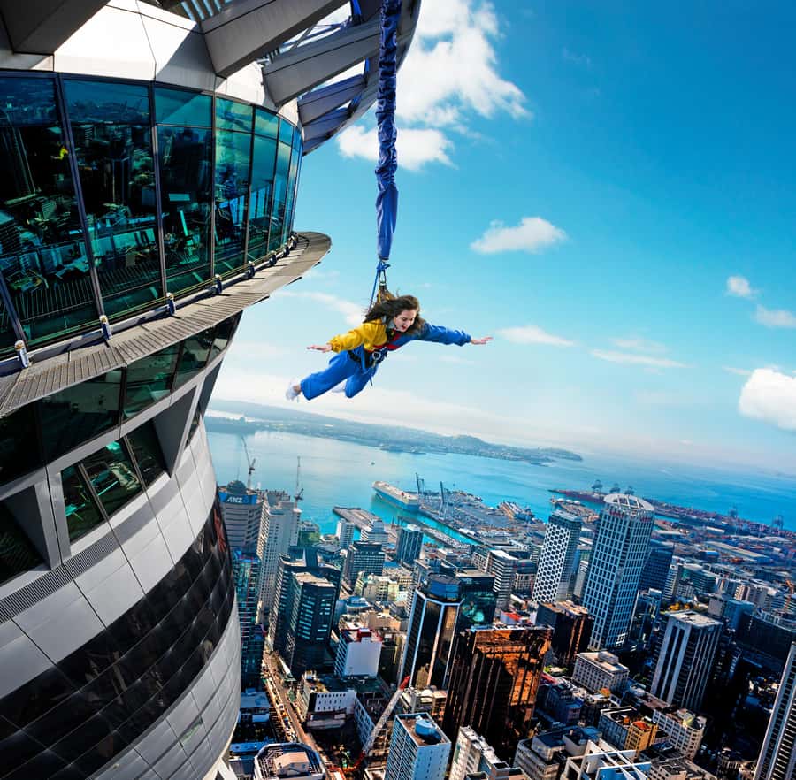 Auckland: SkyJump with Sky Tower Entry Ticket - Should you book the Auckland SkyJump?
