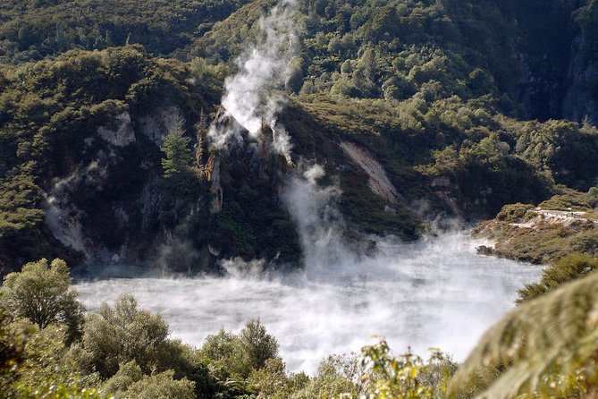 Auckland to Rotorua Private Tour - Getting your bearings in Rotorua