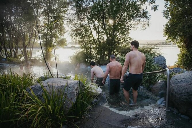 Auckland: Wai-O-Tapu, Polynesian Spa & Maori Haka Day Tour - Who will enjoy this Rotorua day trip?