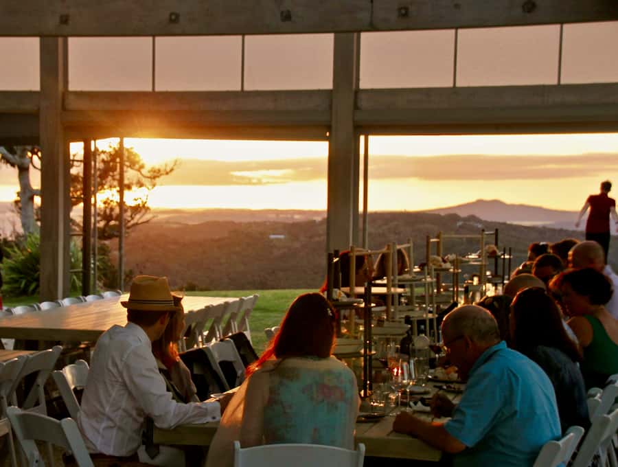 Auckland: Waiheke Island Wine and Food Tasting with Flights - Batch Winery and the three-course lunch