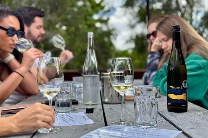 Auckland West Vineyard Tour with lunch and tastings incl - What the six-hour timing really gives you