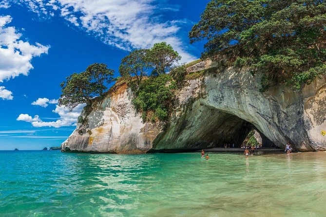 Cathedral Cove with the Lost Spring Hidden Spa - A short pause in Whitianga