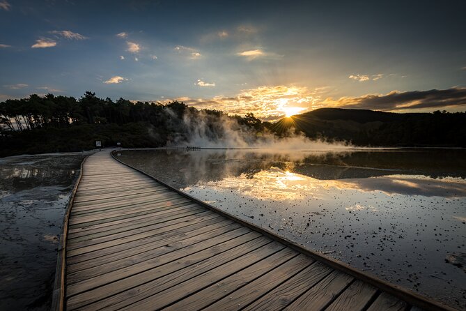 Devil's Bath Experience - Private Tour to Wai-O-Tapu & Lake Taupo - Huka Honey Hive adds a sweet finish