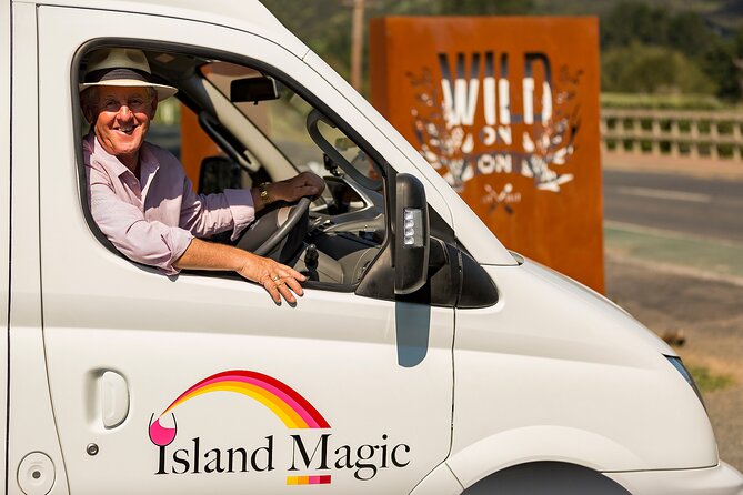 Flavours of Waiheke, wine, beer, spirits INCLUDES lunch - MAX 11 - Starting at Matiatia after the Auckland ferry
