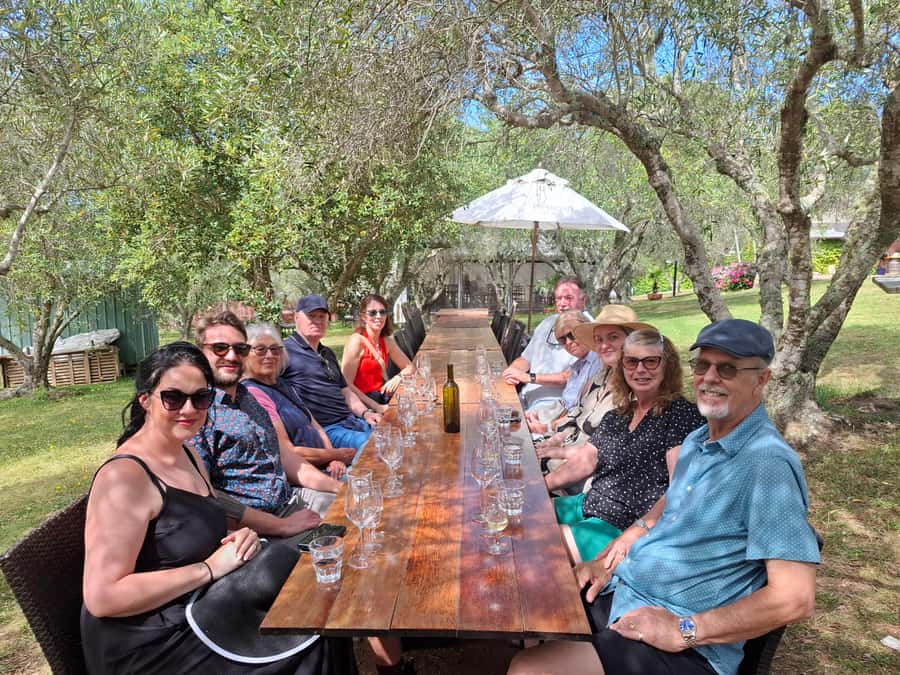 From Auckland: Waiheke Island Sip & Savour Tour with Lunch - Is $175 a fair price?