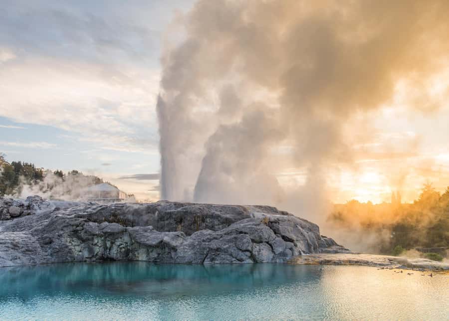 From Auckland: Waitomo Glow Worm Caves & Rotorua Tour - What to bring for this 12-hour outing