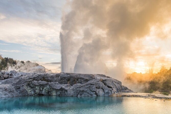 FULL DAY ROTORUA TOUR - Fully Customisable 13 hours Unlimited KMS - Rotorua’s geothermal parks show the North Island’s power