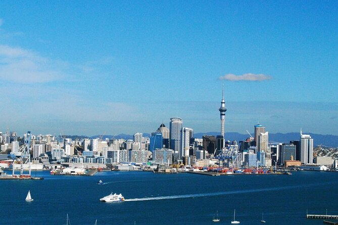 Half-day Discover Auckland City Sightseeing Tour - Auckland Domain, the museum, and Parnell