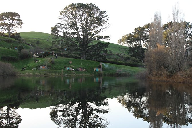Hobbiton and Waitomo Caves from Auckland - Smaller Group - Why this day trip works from Auckland