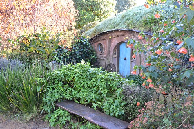 Hobbiton Movie Set day tour From Auckland - Why Hobbiton works even if you are not a film fanatic