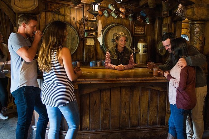 Hobbiton Movie Set Small Group Tour from Auckland - How the group size really works