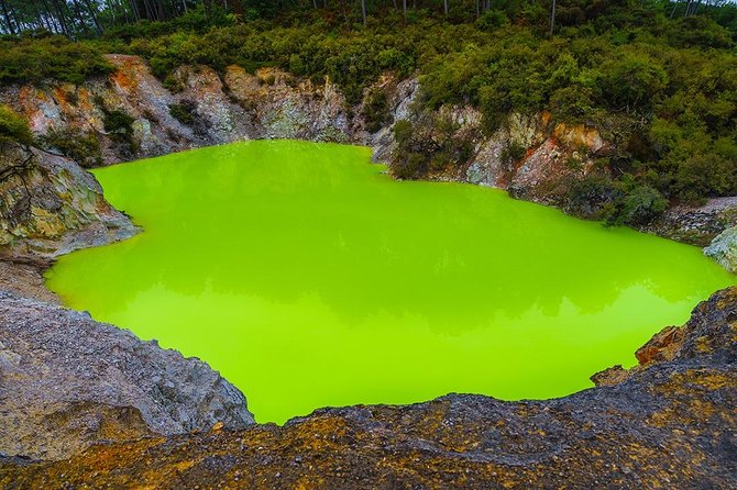 Hobbiton & Rotorua including Wai-O-Tapu - Small Group Tour from Auckland - Wai-O-Tapu’s sulfur, color, and steam
