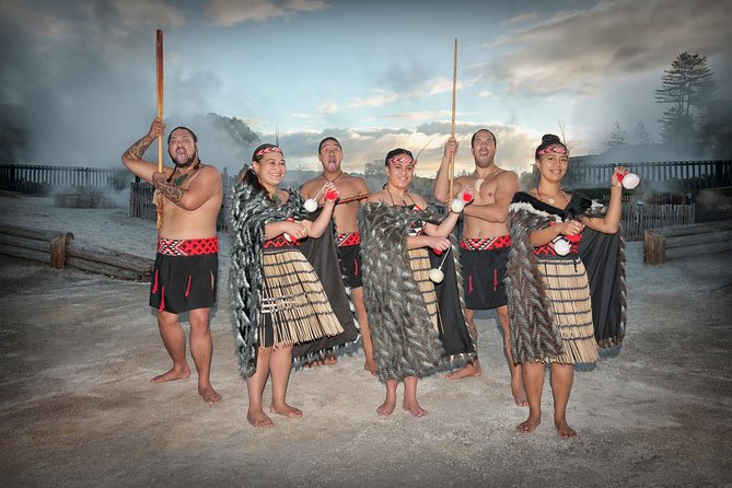 Hobbiton & Rotorua Living Māori Village Private Tour Ex-Auckland - What the $713.04 price includes