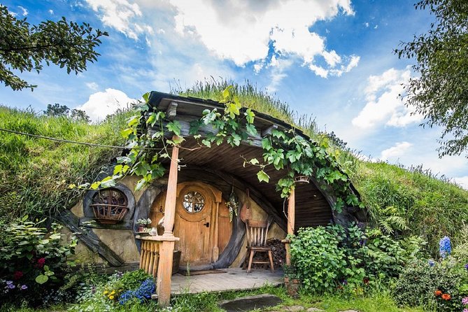 Hobbiton & Waitomo Caves Guided Day Trip from Auckland incl lunch - Price and overall value at $229.61