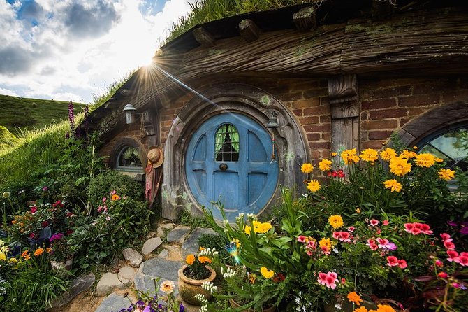 Hobbiton & Waitomo Caves Small Group Tour from Auckland inc Lunch - Why this Auckland day trip works