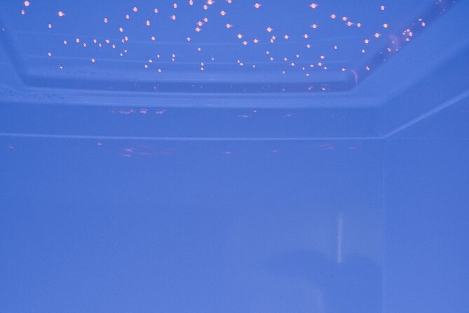 Infinity Float Tank Experience for Couples - The host’s orientation before the hour begins