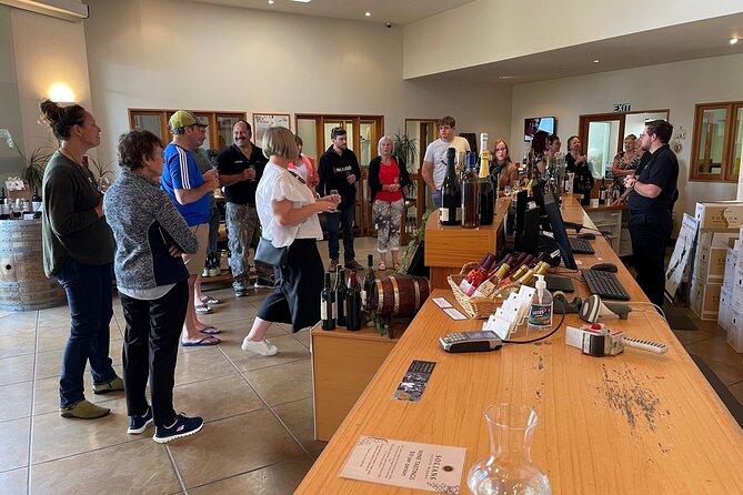 Kumeu Wine Tour - Small-group comfort and timing
