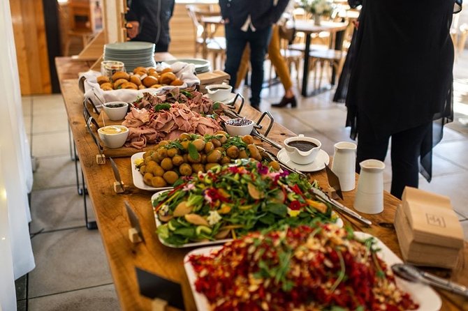 Luxury Private Auckland Wine & Beach Tour with Lunch - What to wear and what to carry