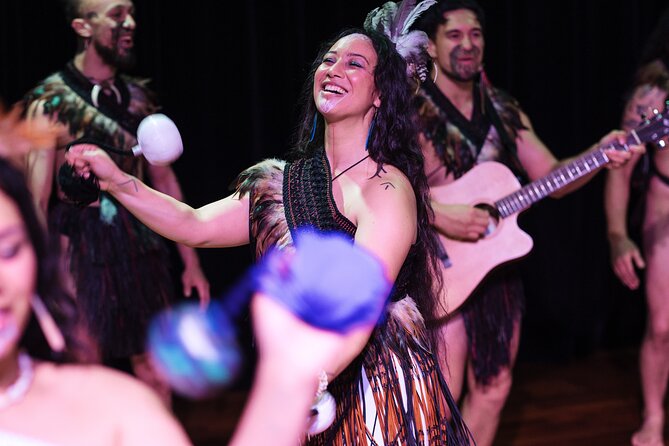 Māori Cultural Experience & Auckland Museum General Admission - What the haka section really offers