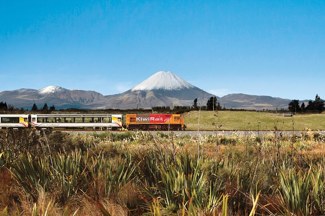 Northern Explorer Train Journey from Auckland to Wellington - Auckland departure and the first hours south